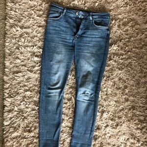 High waisted Zara Jeans size 29 very comfortable